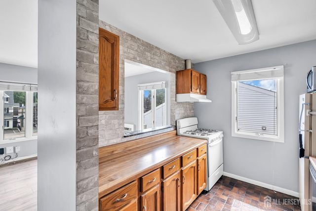 1595 E 2nd Street 3, Scotch Plains, NJ 07076