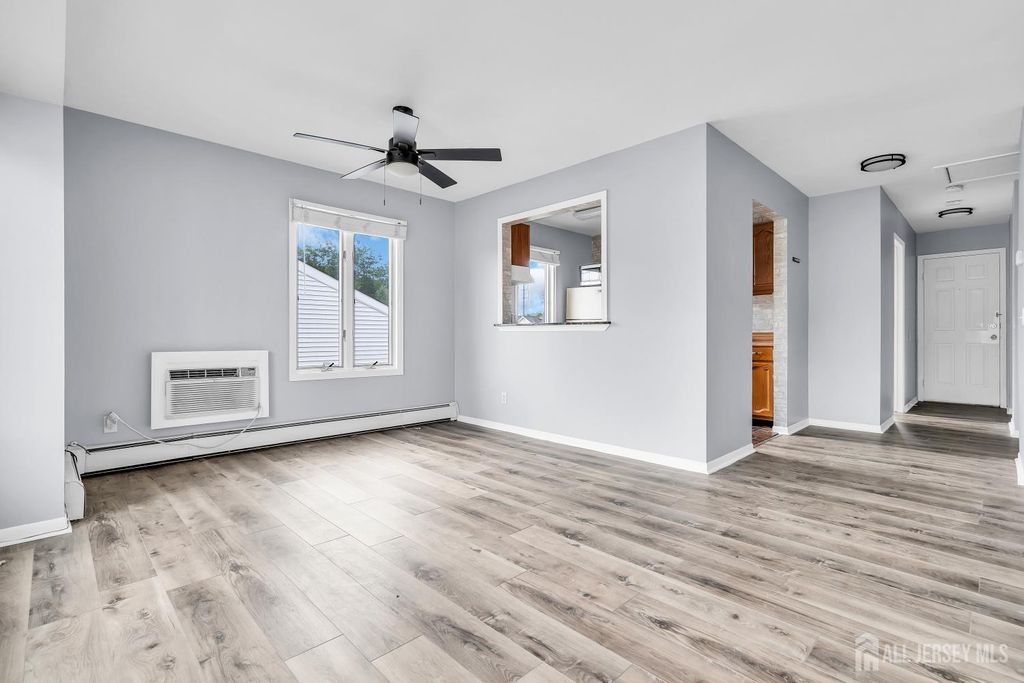 1595 E 2nd Street 3, Scotch Plains, NJ 07076