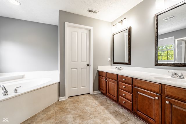 3911 Feehan Drive, Carmel, IN 46074