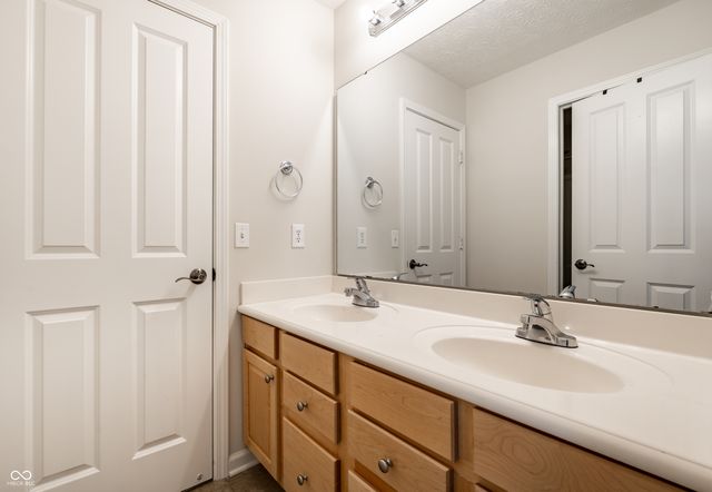 3911 Feehan Drive, Carmel, IN 46074