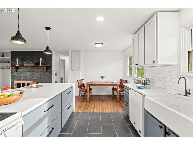 715 Sw 27TH St, Pendleton, OR 97801