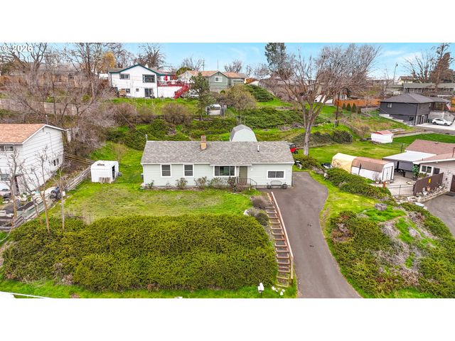 715 Sw 27TH St, Pendleton, OR 97801