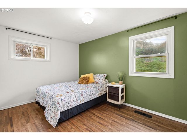 715 Sw 27TH St, Pendleton, OR 97801