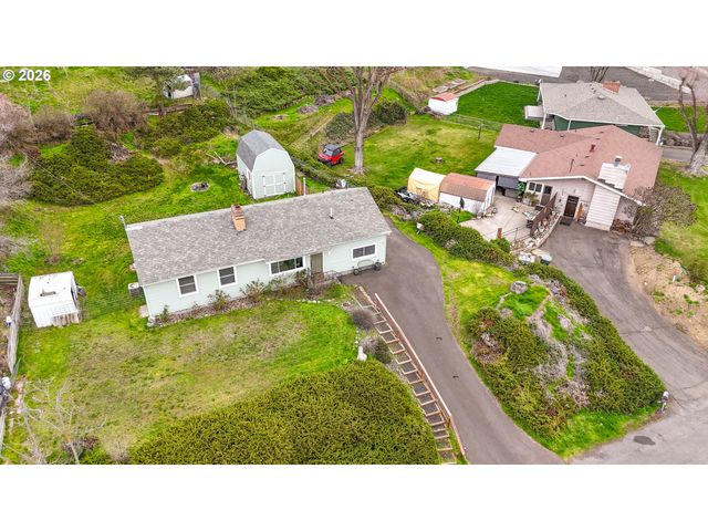 715 Sw 27TH St, Pendleton, OR 97801