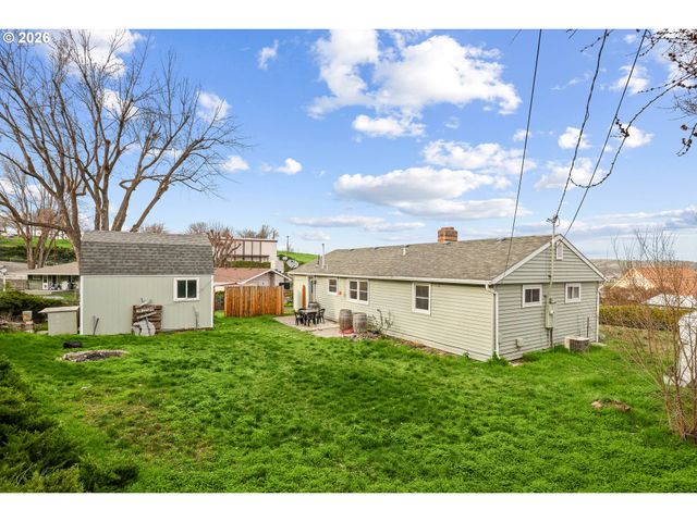715 Sw 27TH St, Pendleton, OR 97801