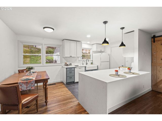 715 Sw 27TH St, Pendleton, OR 97801