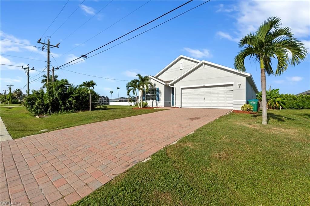 332 SW 29th AVE, CAPE CORAL, FL 33991 — photo 4