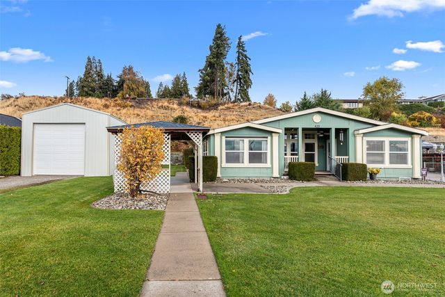 420 Sunnyslope Heights Road, Wenatchee, WA 98801