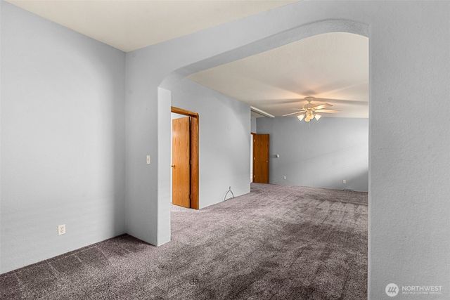 420 Sunnyslope Heights Road, Wenatchee, WA 98801