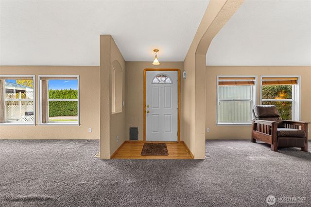 420 Sunnyslope Heights Road, Wenatchee, WA 98801