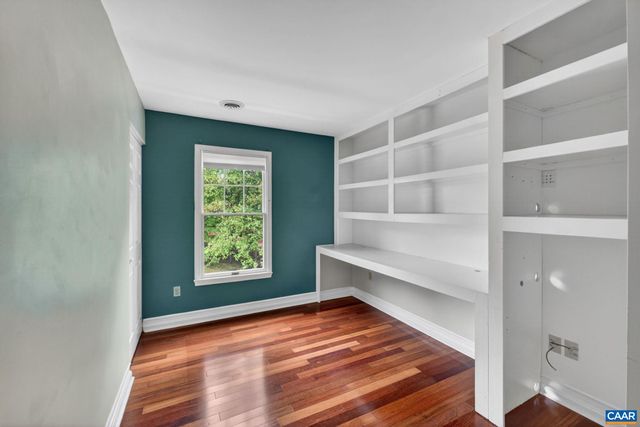 1206 SOUTH KESWICK DR, Troy, VA 22974