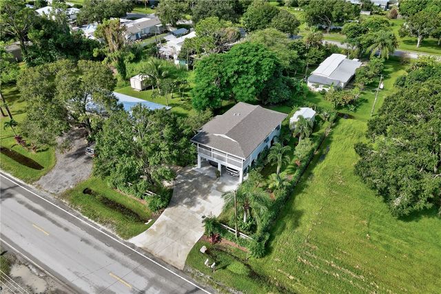 184 S Willow Street, Fellsmere, FL 32948