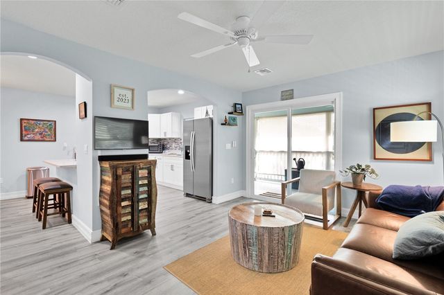 184 S Willow Street, Fellsmere, FL 32948