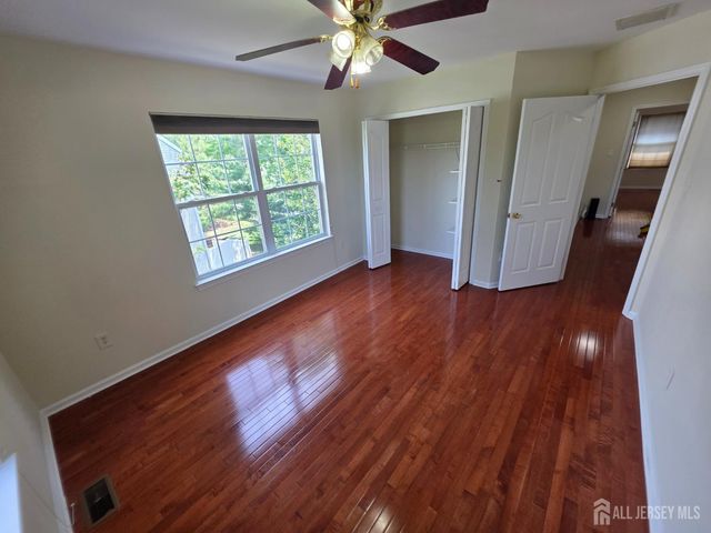 1301 Dahlia Circle, South Brunswick, NJ 08810