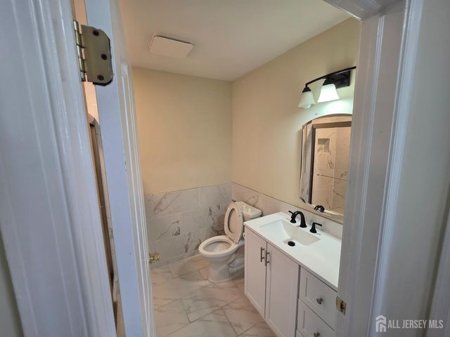1301 Dahlia Circle, South Brunswick, NJ 08810