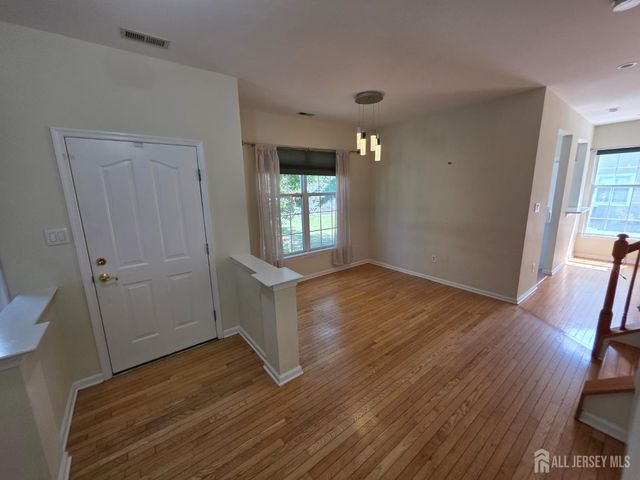 1301 Dahlia Circle, South Brunswick, NJ 08810