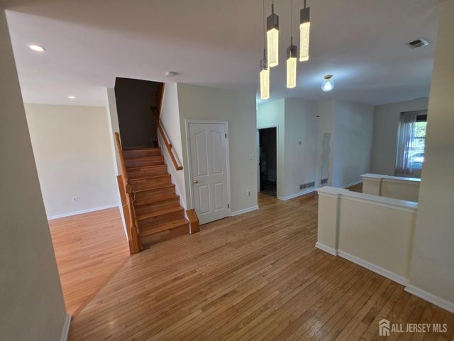 1301 Dahlia Circle, South Brunswick, NJ 08810