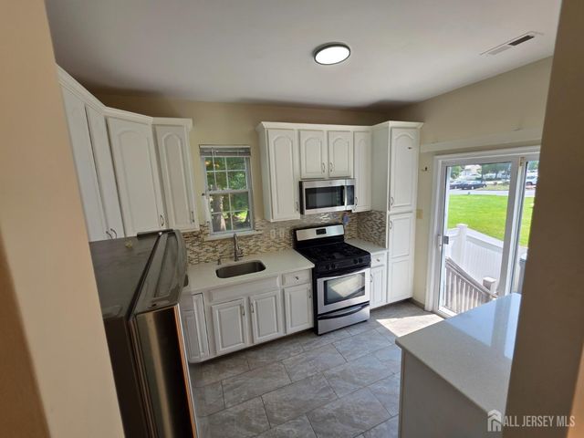 1301 Dahlia Circle, South Brunswick, NJ 08810