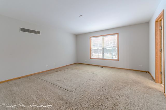 620 Ridge Drive, Elburn, IL 60119