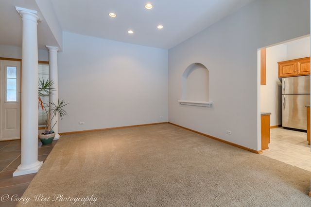 620 Ridge Drive, Elburn, IL 60119