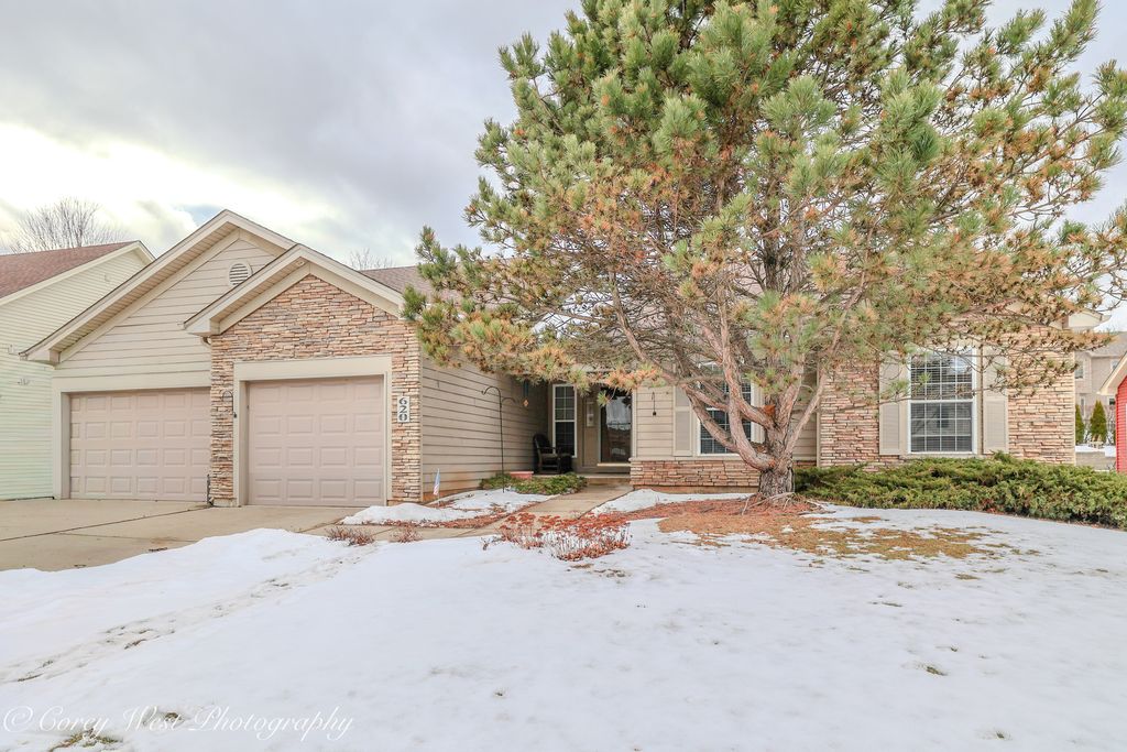 620 Ridge Drive, Elburn, IL 60119