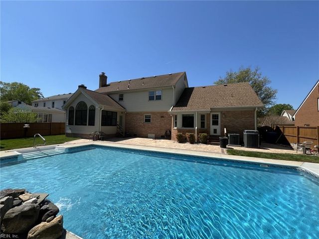 5437 Hargrove BLVD, Virginia Beach, VA 23464