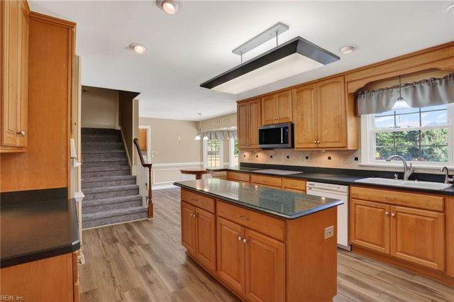 5437 Hargrove BLVD, Virginia Beach, VA 23464