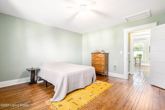 1012 Bluegrass Ave, Louisville, KY 40215