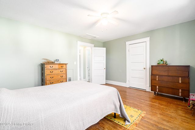 1012 Bluegrass Ave, Louisville, KY 40215