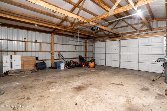 1012 Bluegrass Ave, Louisville, KY 40215