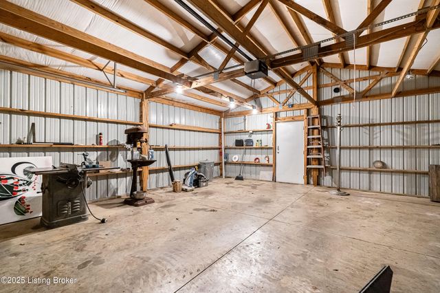 1012 Bluegrass Ave, Louisville, KY 40215