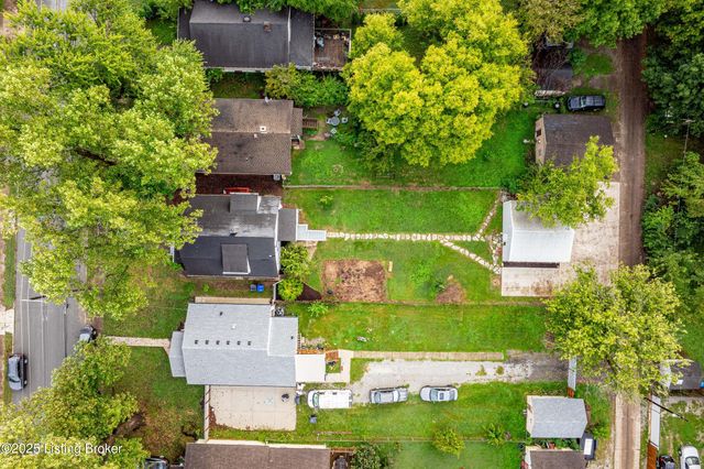1012 Bluegrass Ave, Louisville, KY 40215