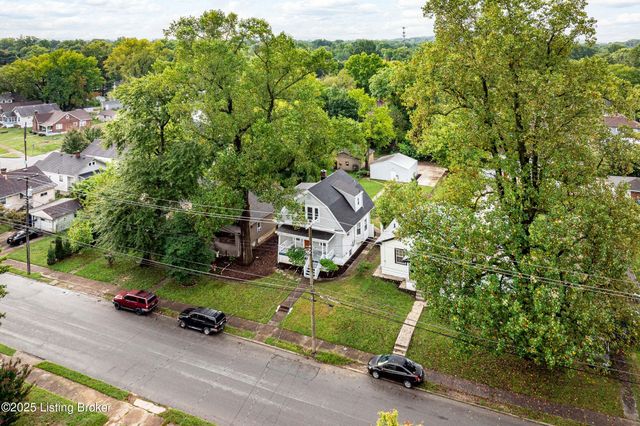 1012 Bluegrass Ave, Louisville, KY 40215