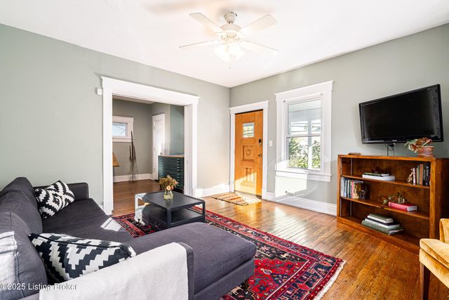 1012 Bluegrass Ave, Louisville, KY 40215