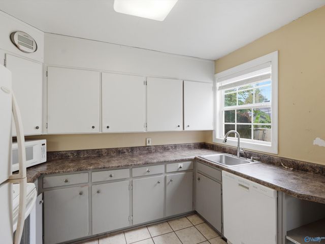 2707 Hastings Road SW, Huntsville, AL 35801