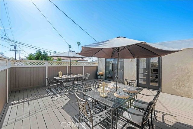 86 Via Di Roma Walk, Long Beach, CA 90803