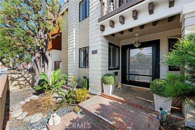 86 Via Di Roma Walk, Long Beach, CA 90803