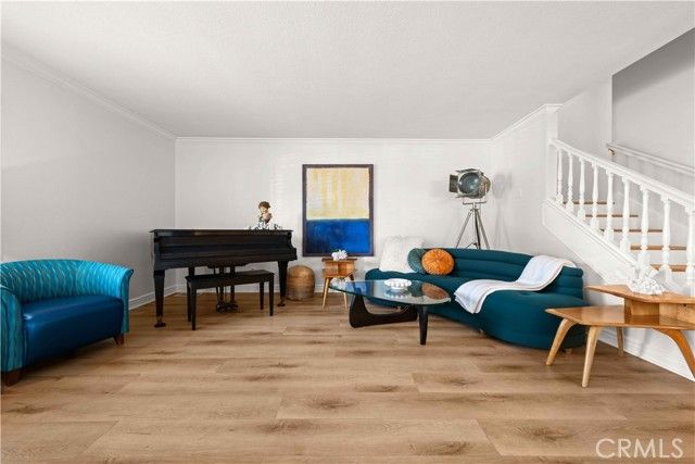 86 Via Di Roma Walk, Long Beach, CA 90803