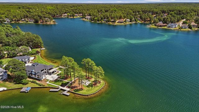 113 Josephs Point, West End, NC 27376