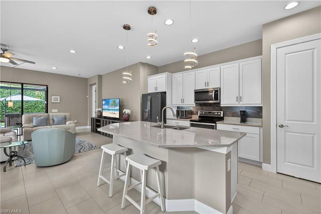 1310 Manado DR, Naples, FL 34113