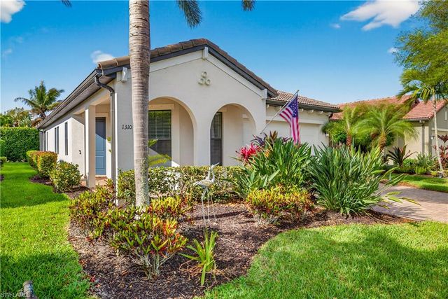 1310 Manado DR, Naples, FL 34113