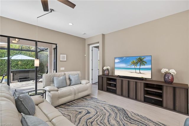 1310 Manado DR, Naples, FL 34113