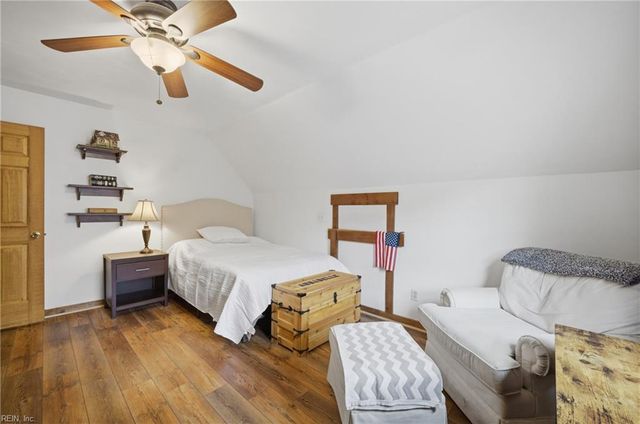 2805 Bunch Walnuts RD, Chesapeake, VA 23322