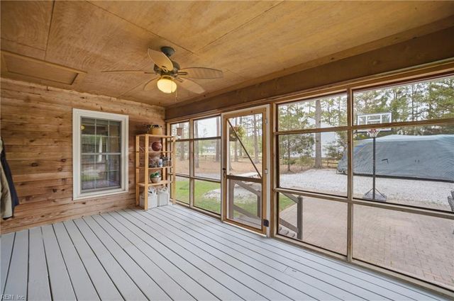 2805 Bunch Walnuts RD, Chesapeake, VA 23322