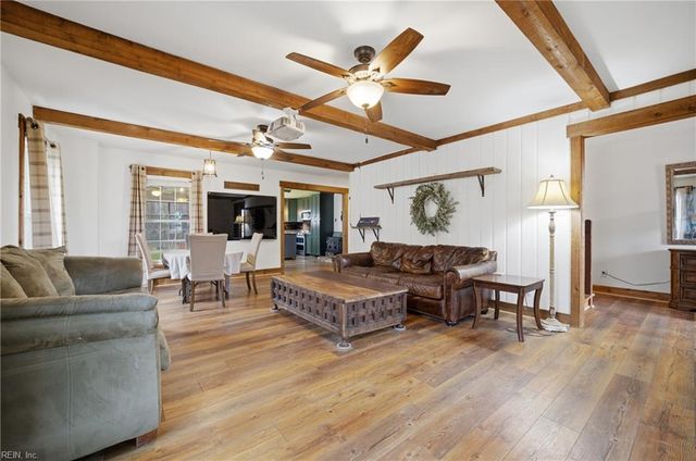 2805 Bunch Walnuts RD, Chesapeake, VA 23322