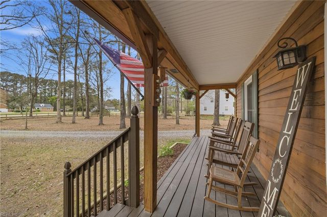 2805 Bunch Walnuts RD, Chesapeake, VA 23322