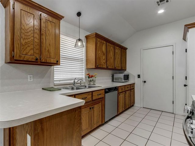 220 SW 142nd Street, Oklahoma City, OK 73170