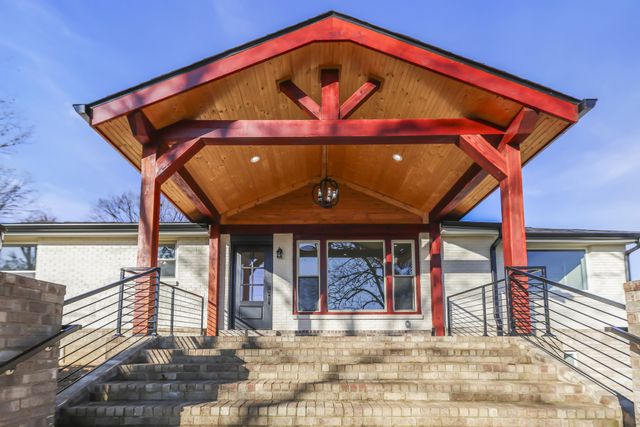 1399 Saundersville Rd, Hendersonville, TN 37075