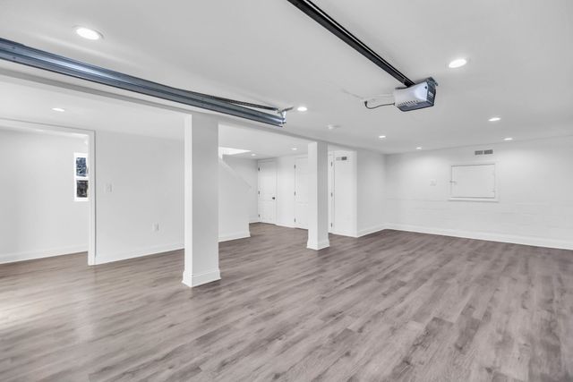 1399 Saundersville Rd, Hendersonville, TN 37075