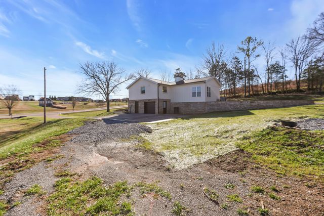 1399 Saundersville Rd, Hendersonville, TN 37075